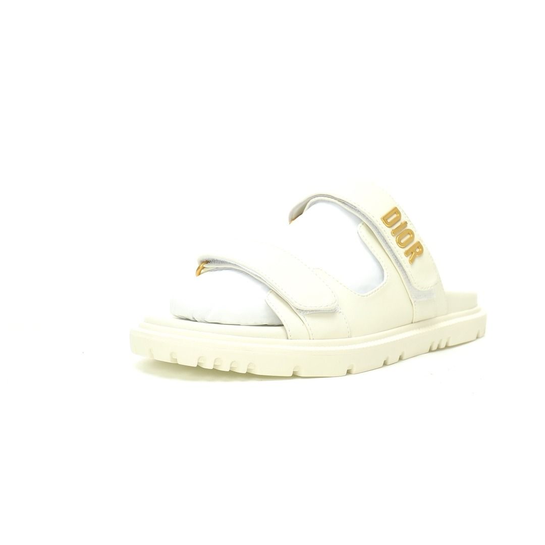 Dior Dioract Sandal (Category: Sneakers) located in Singapore. Submitted by sneakers-shop (Listing ID 1381435121, Image 2). Description: ❤️ Buyer Reading ❤️ 👞 Size 35-40 available 🔥 2 Pairs got 10% discount 🔥 👞 Original product from factory store ✈️ Delivery 1-2 week ✈️ ❤️ Follow us for newest design ❤️ 📲 Pm for other more details 📲 .