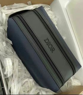 DIOR大容量雙拉鍊便攜化妝包洗漱包手提旅行收納袋Dior曠野64200587102465110
