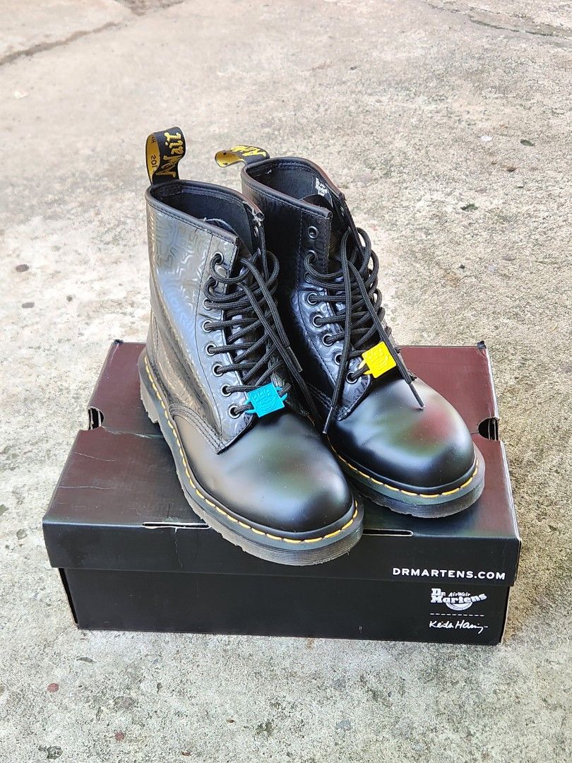 Dr. Martens x Keith Haring Smooth Leather Boots (Category: Boots) located in Lingayen. Submitted by brulee21 (Listing ID 1381388320, Image 2). Description: RFS: gonna get sneakers Open for trade shoes with the same price range preferably sneakers or boots.
