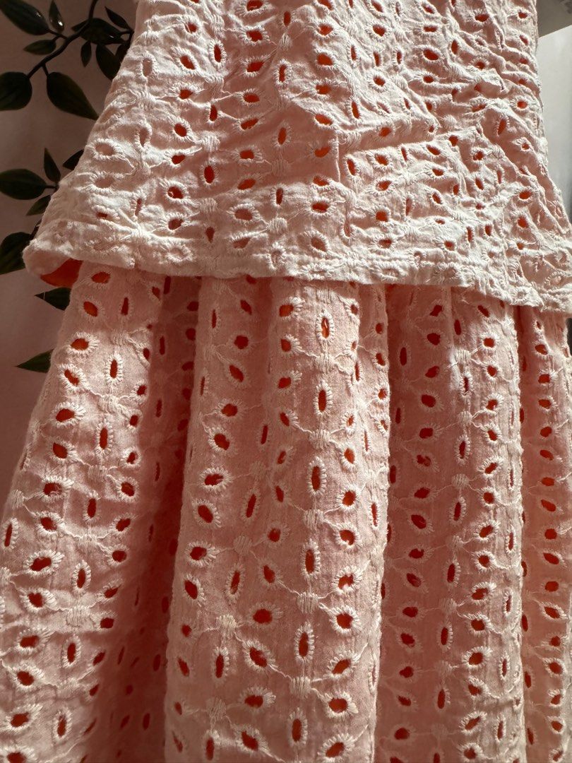 Eyelet dress for kids (Category: Babies & Kids Fashion) located in Manila. Submitted by stealmystuff (Listing ID 1381382173, Image 3). Description: Hindi nagagamit.