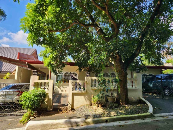 (Category: ) located in . Submitted by thatsbrokerraven (Listing ID 1381286800, Image 1). Description: .