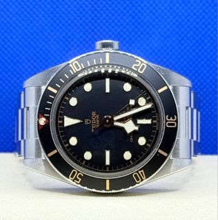 (Category: ) located in . Submitted by cwxwatches (Listing ID 1381456719, Image 1). Description: .