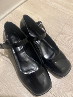 由 sell_stationery_books_clothes (刊登 ID 1381398199，圖片 1) 提交，位於 的 (類別：)，說明：。