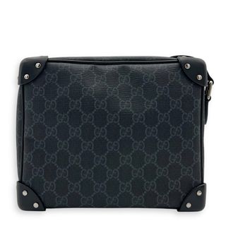 (Category: ) located in . Submitted by carousellluxury (Listing ID 1381360009, Image 1). Description: .
