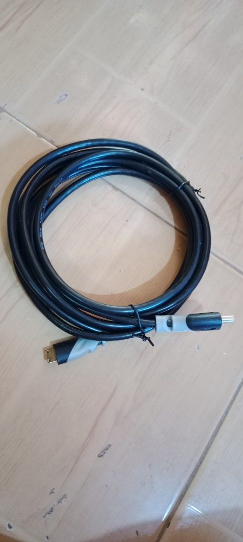 Hdmi to Mini Hdmi for sale (Category: Chargers & Cables) located in Bulacan. Submitted by Shoppe.Ups (Listing ID 1381300207, Image 1). Description: what you see is what you get meetups: guiguinto plaridel bulacan - J&T *(Payment First) - LBC COP/COD *(payment first for shipping fee only) -toktok / lalamove *mop: via gcash pm for interested.