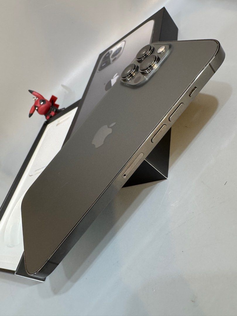 由 3c.smartphones (刊登 ID 1381396950，圖片 2) 提交，位於 新北市 (New Taipei) 的 iPhone 13 Pro Max 512GB 13pro max 512gb (類別：iPhone 13 系列)，說明：［機況］使用功能正常/外觀如圖 Condition: normal function ［配件］附充電配件（Charger) ［取貨］士林 新莊 三重、貨到付款 L.i.n.e : hsuan940122 I/G : 3c.smartphones ✅空機分期✅舊機折抵/貼換 ✅手機維修✅刷卡分期 Pick up method: In store pick up,meet up in Taipei area , COD by convenient store shop to shop 歡迎相關3C產品貼換 高價回收手機/平板/筆電 各品牌手機歡迎私訊詢問 。