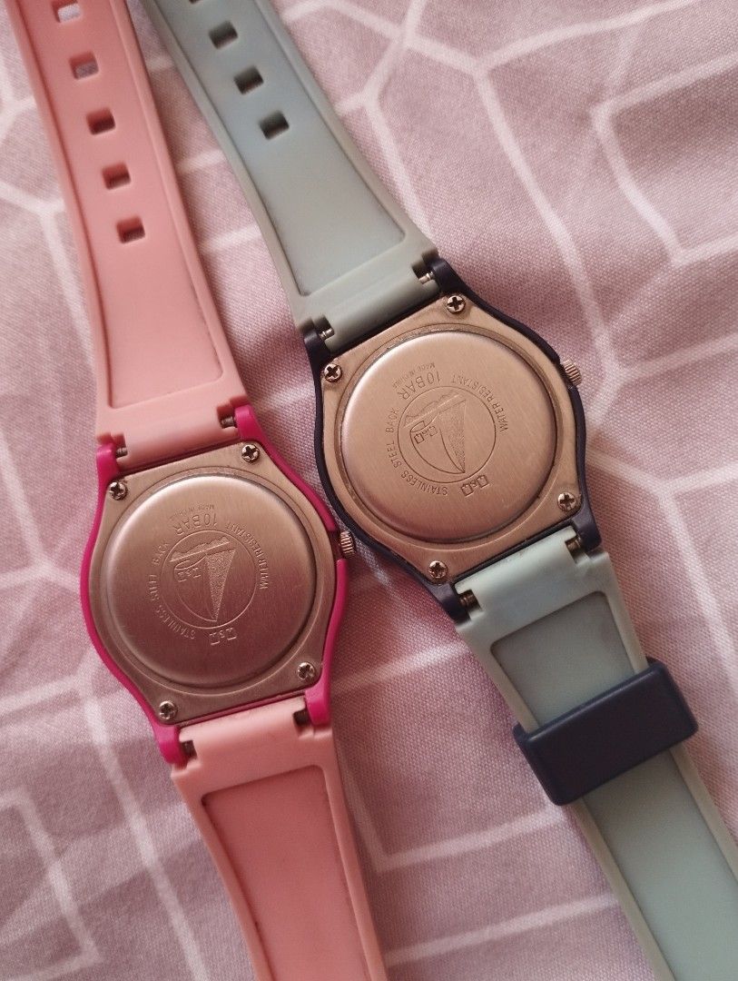 Jam tangan budak Q&Q Submarine (Category: Babies & Kids Fashion) located in Rawang. Submitted by prelovedbynafiz (Listing ID 1381380758, Image 3). Description: Jam tangan budak lelaki dan perempuan Band ring pink punya dah tukar tapi size besar sikit je dari yg asal free 3pcs extra. Rm20 each Inc postage.