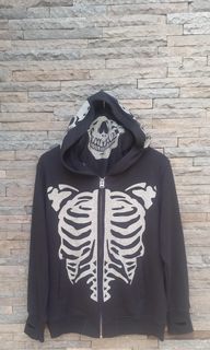 (Kategori: ) berada di . Dikirim oleh ziedugid_store (ID iklan 1381283761, Gambar 1). Deskripsi: .