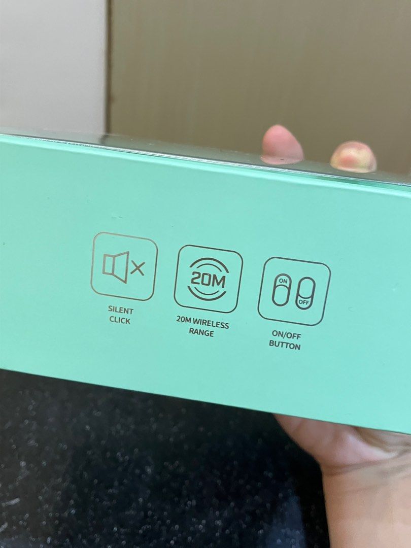 由 lisa.31083212 (刊登 ID 1381416566，圖片 2) 提交，位於 台北市 (Taipei) 的 【全新】Logitech 羅技無線滑鼠 Line Friends 白兔款 Cony (類別：電腦滑鼠及相關產品)，說明：‼️多帶商品可議價 🉑賣*便運費比較便宜 🈵250元自選贈品一件。