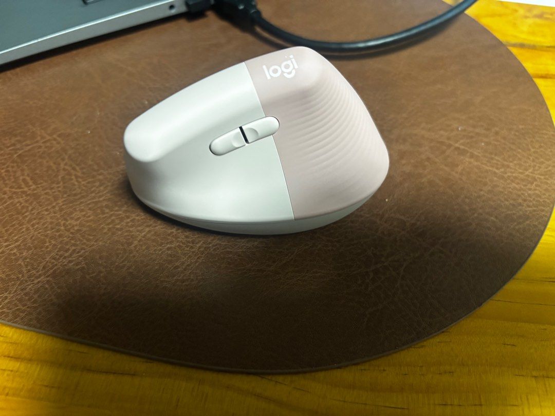 Logitech Lift Vertical Ergonomic Mouse - Pink63223291970306113