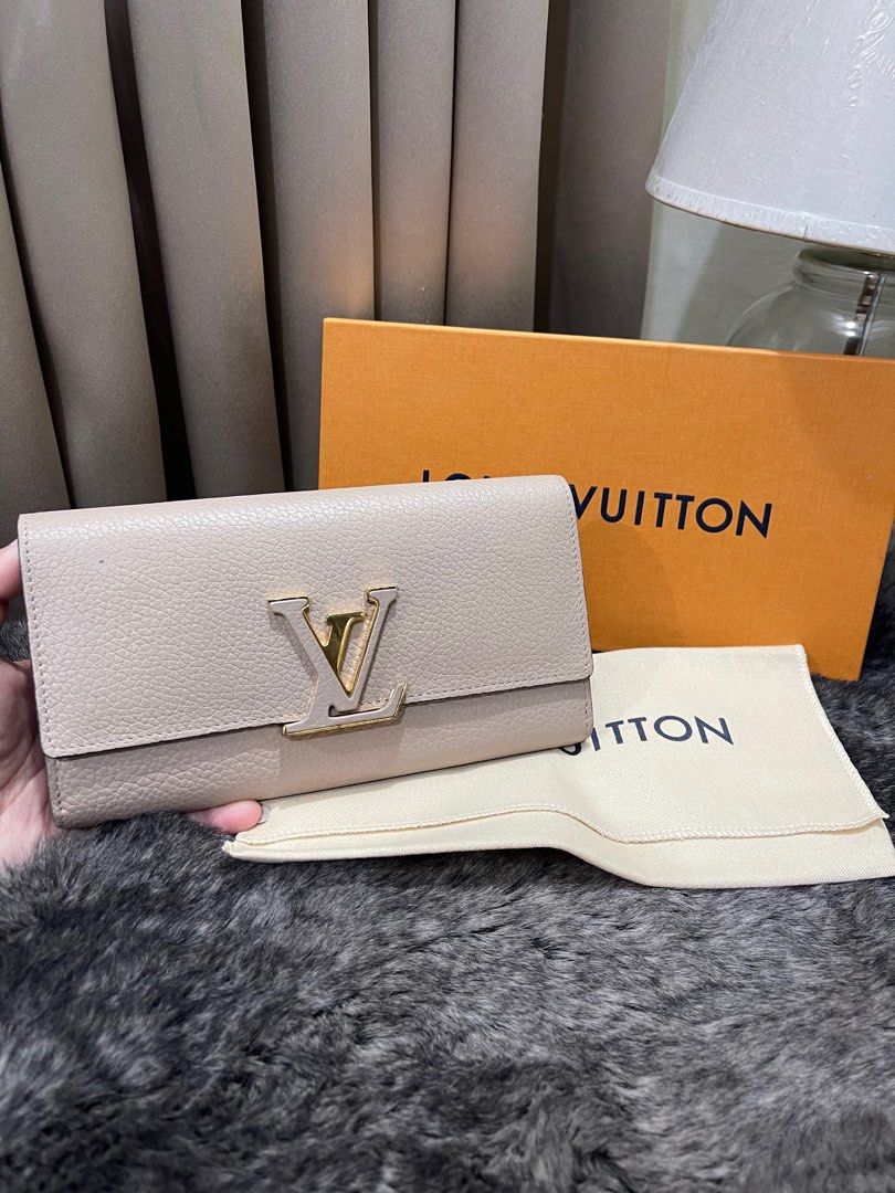 Louis Vuitton Capucines Wallet (Category: Luxury Bags & Wallets) located in Quezon City. Submitted by theluxurycityph. (Listing ID 1381307126, Image 1). Description: Louis Vuitton Capucines Wallet W/Box and Dustbag We are delighted to let you know that we are now accepting Credit Cards, Debit Cards, and Mobile Payment Apps. Shopping just got easier! 💛 Buy Now Pay Later 3 Months 0% Interest Installment for BDO Cards *additional 5% bank fee 💛 — w