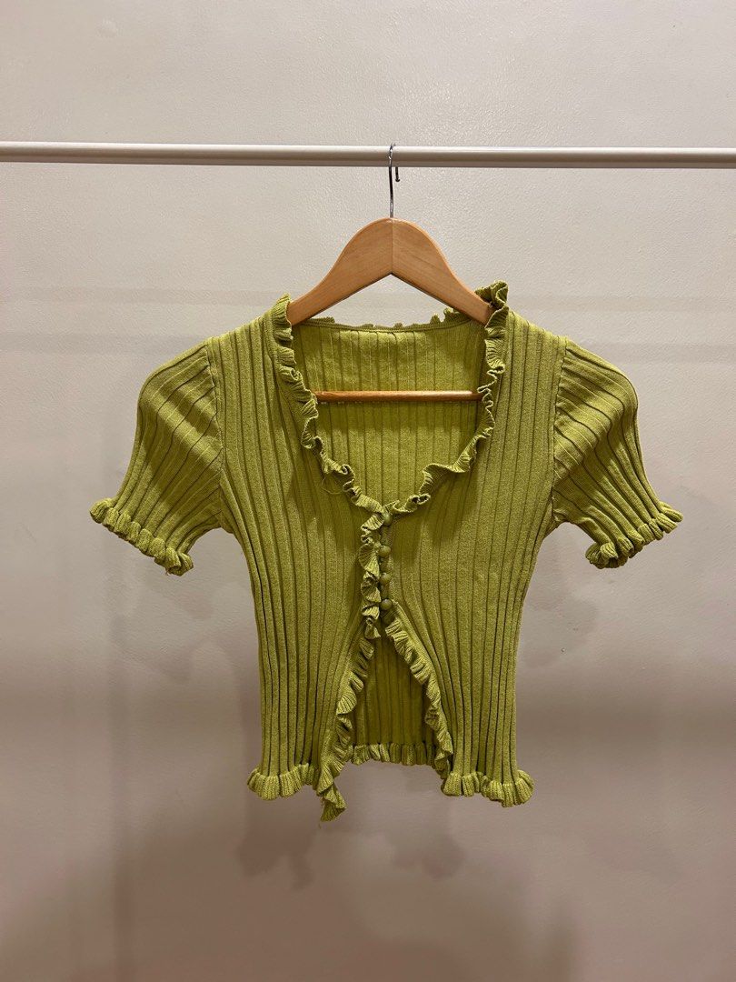 LOVE ARA Ruffled Ribbed Crop Top (Category: Blouses) located in Quezon City. Submitted by reclosets (Listing ID 1381460996, Image 3). Description: - Size: XS to S.
