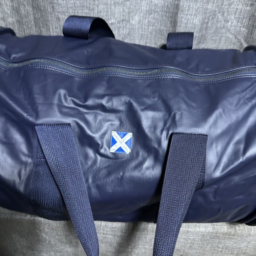 Luggage Label duffle bag (Category: Luxury Bags & Wallets) located in Manila. Submitted by greyinfash06839 (Listing ID 1381455542, Image 2). Description: 🤍Item: Luggage Label duffle bag 🤍Brand: Luggage Label 🤍Matirial: PVC 🤍Quality: Original 🤍color: Blue 🤍Size: XL 🤍Dimension. H: 13 L: 23 W: 13 🤍Sex: For Men 🤍Issue: Minimal flaws 🤍Condition Rate: 8/10 🤍Other info:.