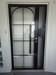 (Category: ) located in . Submitted by doorxpert (Listing ID 1381425280, Image 1). Description: .
