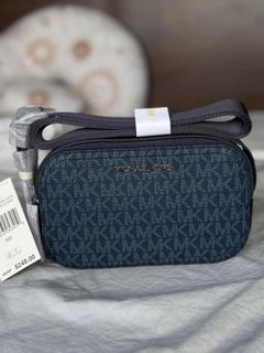 (Category: ) located in . Submitted by maiyasluxurybagshoppe (Listing ID 1381340608, Image 1). Description: .