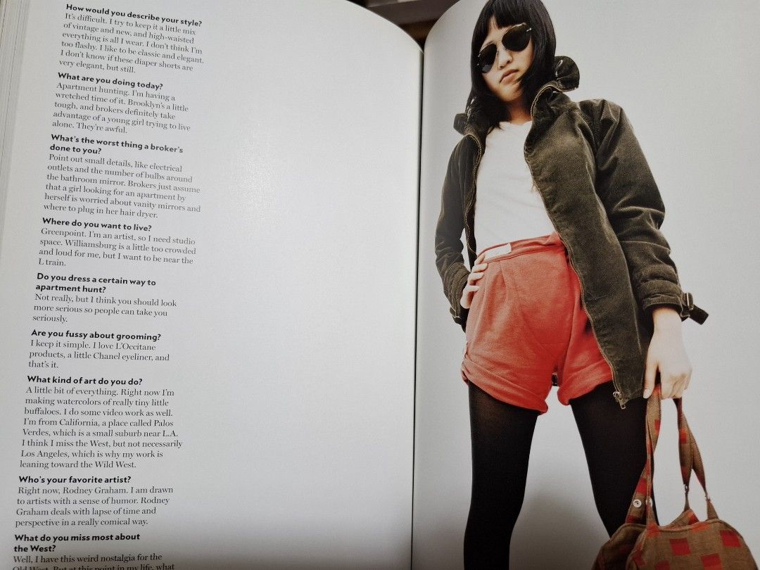 New York look book (Category: Magazines) located in Antipolo. Submitted by cychiyo (Listing ID 1381448605, Image 3). Description: New York look book: a gallery of street fashion coffee table book a compilation of looks from the pages of New York magazine glossy book paper no issue,like new plastic-covered pay via GCash.