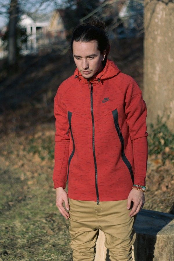 NIKE TECH FLEECE HOODIE RED (Category: Hoodies) located in Cebu City. Submitted by yipsthrift (Listing ID 1381330891, Image 2). Description: SIZE: XL DIMENTIONS: 23x28-29 AS NEW CONDITION NO ISSUE COLOR RATE: 10/10.