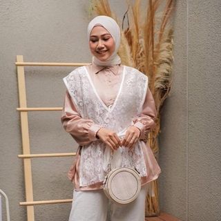 (Kategori: ) berada di . Dikirim oleh lotusbiscoff. (ID iklan 1381456234, Gambar 1). Deskripsi: .