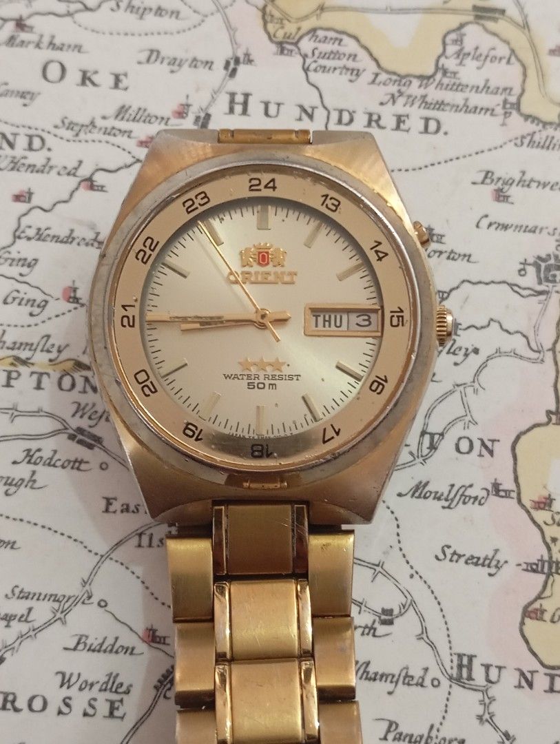 Orient automatic (Category: Men's Watches) located in Las Pinas. Submitted by quick_deals_great_finds2 (Listing ID 1381330153, Image 1). Description: Original vintage automatic 38mm medium fits wrist 7 Fully functional keeps time.