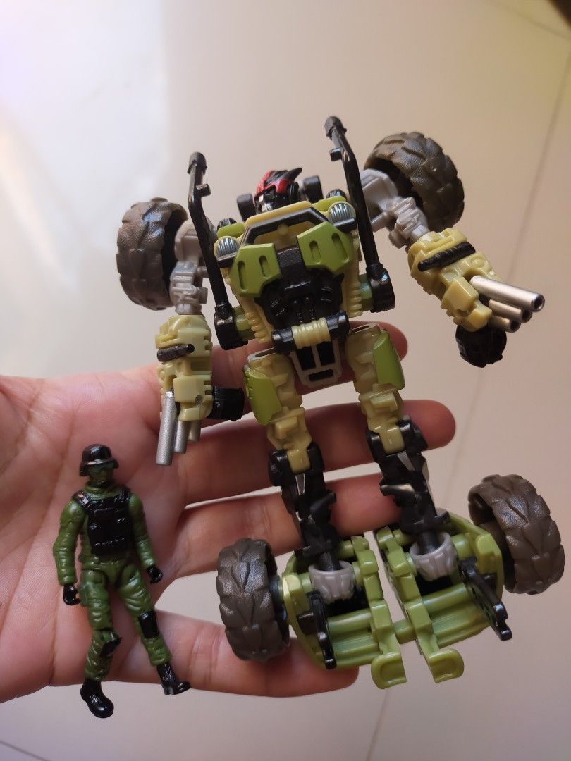ON SALE!! Original Hasbro Transformers Sandstorm (Category: Action & Battle Toys) located in Quezon City. Submitted by littlejaredph (Listing ID 1381445854, Image 1). Description: .