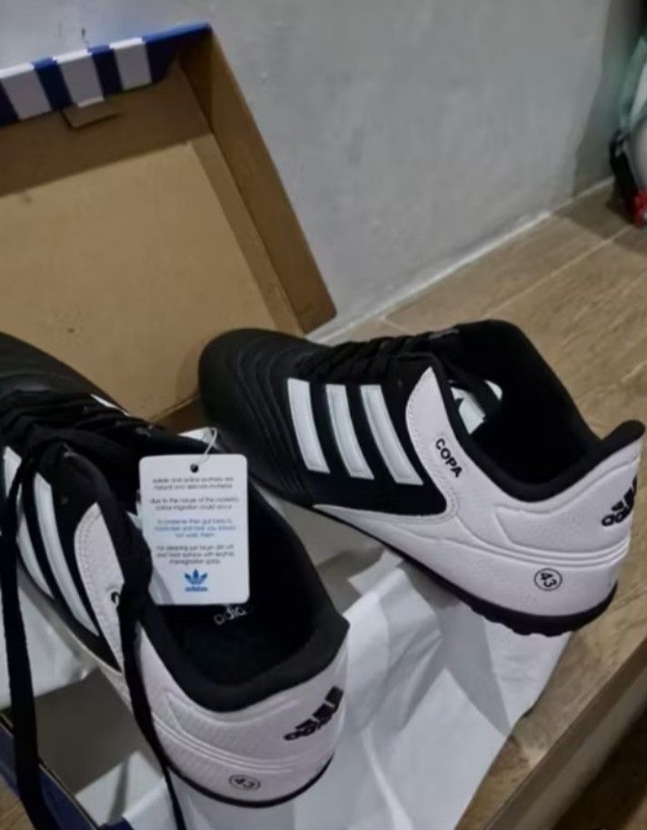Sepatu futsal Adidas copo gerigi (BISA NEGO)