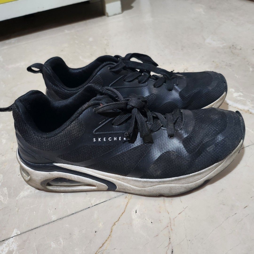 Sepatu skechers size 40 (Kategori: 8 hingga 12 tahun) berada di Bandung. Dikirim oleh handmadelab (ID iklan 1381428987, Gambar 1). Deskripsi: .