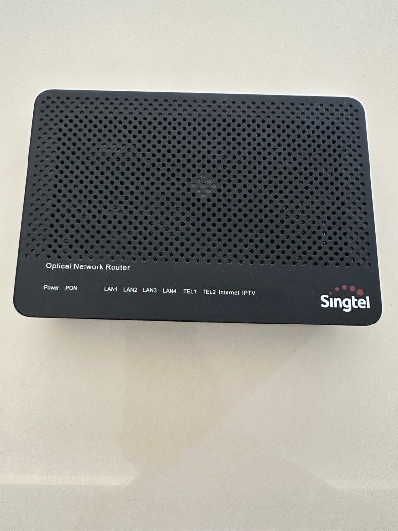 Singtel Huawei HG8240H5 Optical Network Router - OK