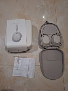 (Kategori: ) berada di . Dikirim oleh bogithriftshop (ID iklan 1381355371, Gambar 1). Deskripsi: .