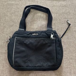 (Kategori: ) berada di . Dikirim oleh larisbrandedstuff (ID iklan 1381380590, Gambar 1). Deskripsi: .
