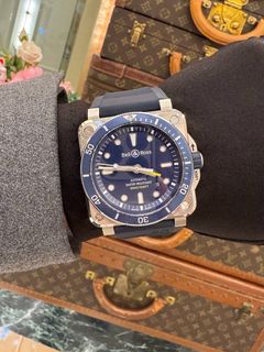 (Category: ) located in . Submitted by redrabbitluxury_singpore (Listing ID 1381308038, Image 1). Description: .