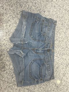 (Category: ) located in . Submitted by klai.ee (Listing ID 1381320649, Image 1). Description: .