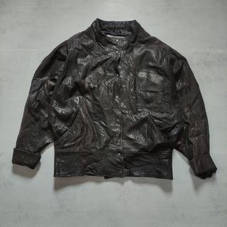 (Category: ) located in . Submitted by thriftlockerph (Listing ID 1381373723, Image 1). Description: .