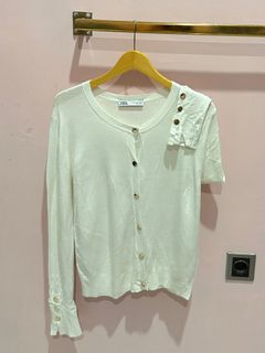 (Kategori: ) berada di . Dikirim oleh slv.outfit (ID iklan 1381412638, Gambar 1). Deskripsi: .