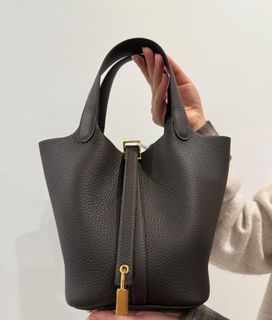 （分類：）位於 。 由 aussie852 提交（商品編號 1381602781，圖片 1）。簡介： 。