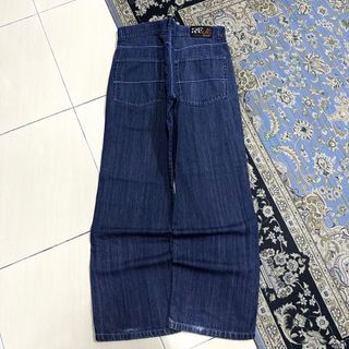 (Category: ) located in . Submitted by thrift.qal1 (Listing ID 1381593265, Image 1). Description: .