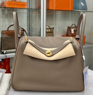 （分類：）位於 。 由 bellize.luxury 提交（商品編號 1381643720，圖片 1）。簡介： 。