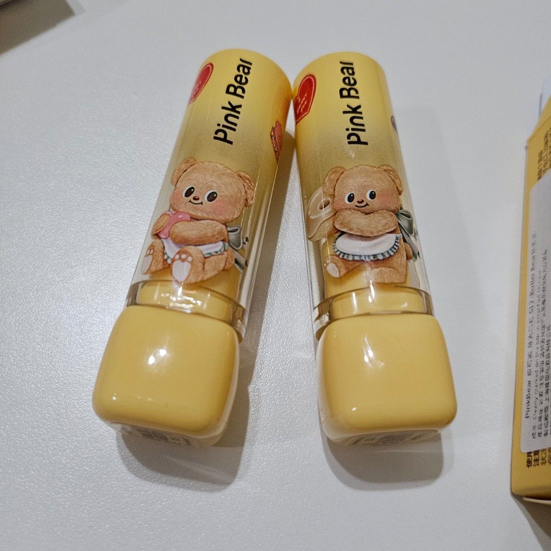 由 pollysale (刊登 ID 1381475689，圖片 3) 提交，位於 嘉義市 (Chiayi City) 的 皮可熊 黃油小熊口紅 兩支價 s11 s12 (類別：唇部彩妝、保養)，說明：二手使用情形如照片，色號s11 s12 價格為兩支價 🗨️無麥或便.不殺價.不含運 🚫已便宜賣，仍有疑慮.怕落差.會 給負評的請找他人購買！ 🗨️斷捨離，售出不退換 🗨️無評價、壞評價、棄單紀錄者 請勿下單！。