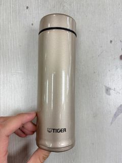 由 pc20069292 (刊登 ID 1381590821，圖片 1) 提交，位於 的 (類別：)，說明：。