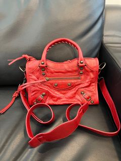 (Category: ) located in . Submitted by enjoyshoppinghere (Listing ID 1381564019, Image 1). Description: .