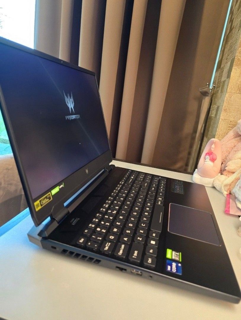 Acer Predator Helios 300 Gaming Laptop63139686115457111