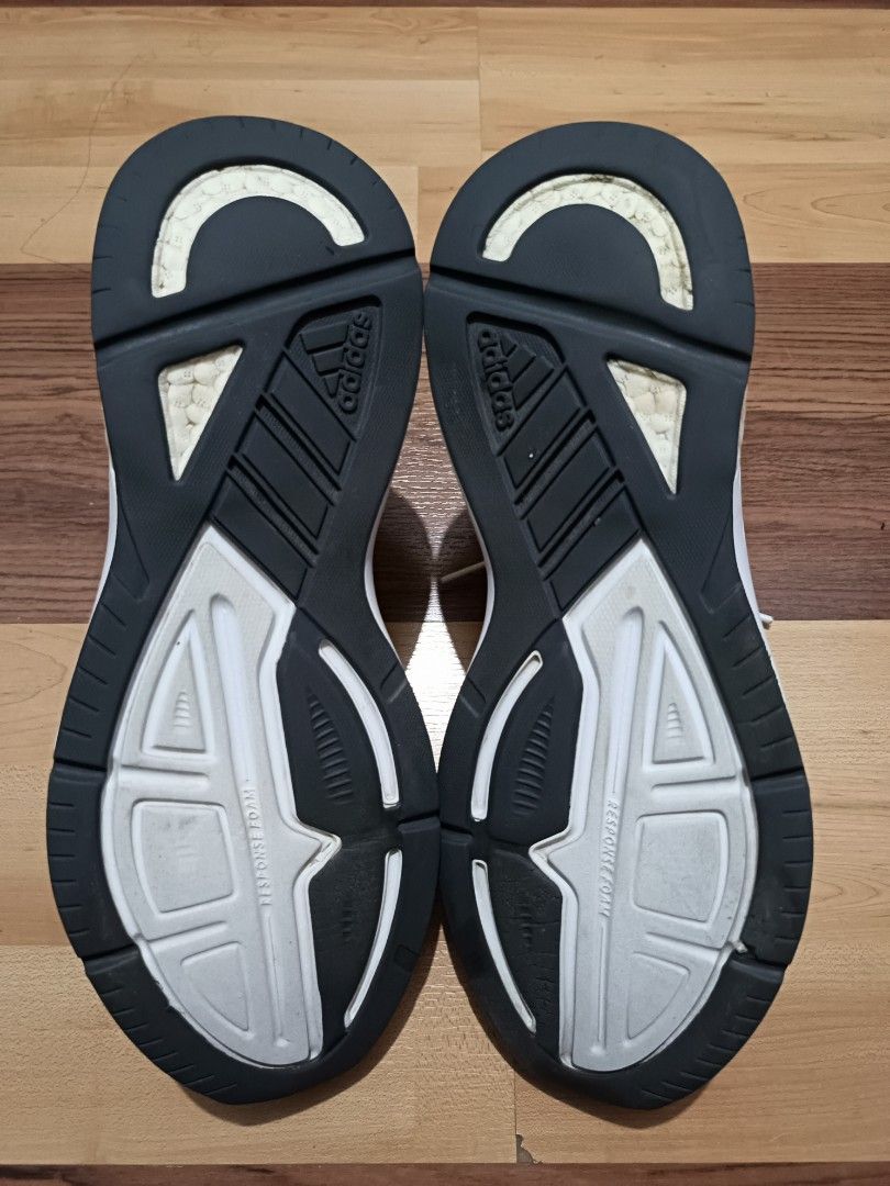 Adidas Response Running Shoes (Category: Sneakers) located in Manila. Submitted by dotesat (Listing ID 1381632007, Image 2). Description: Adidas Response Running Shoes Size 8.5 Mens Issue: No Insoles and sign of use Still in very good condition.