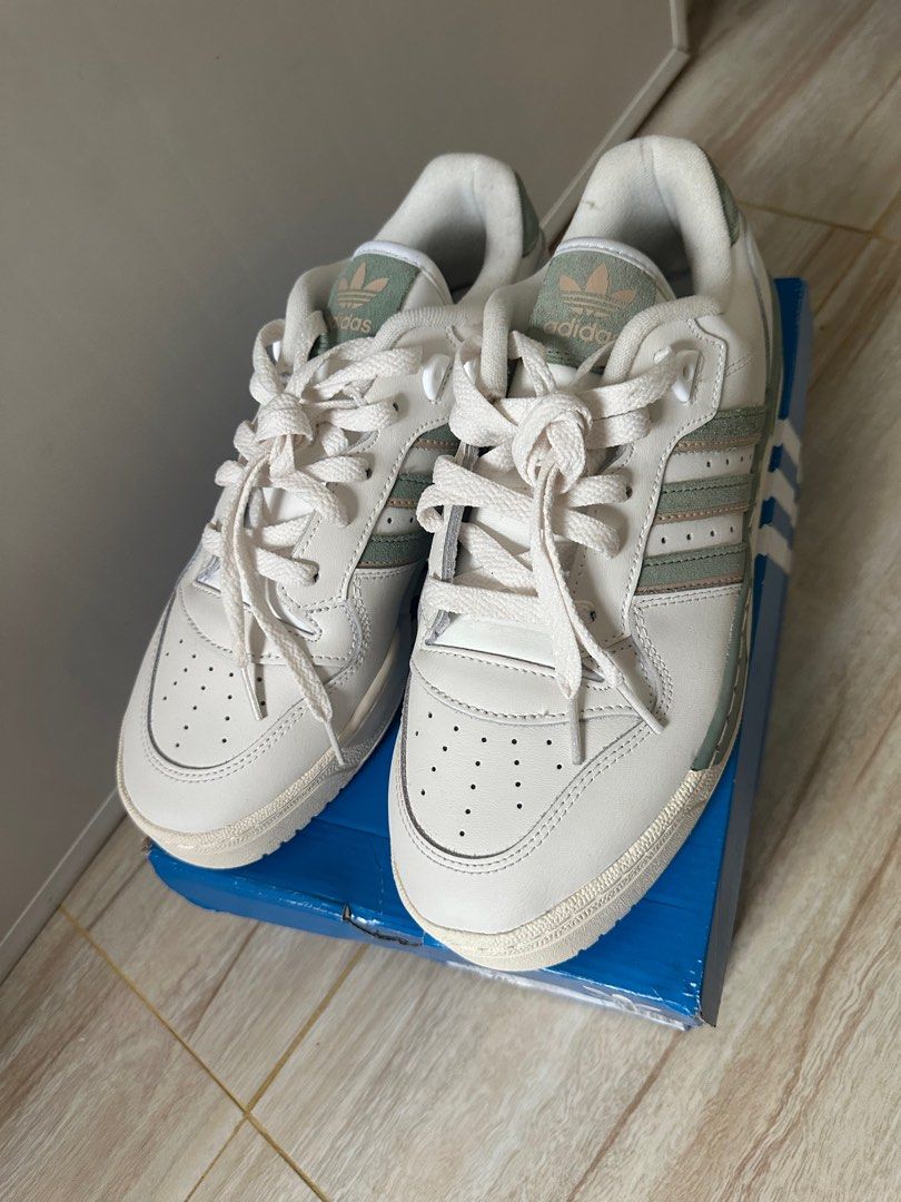 Adidas rivalry low 9-9.5 (Category: Sneakers) located in Cavite. Submitted by jdfselectify (Listing ID 1381551154, Image 3). Description: Brandnew and authentic from australia Men’s 9-9.5.
