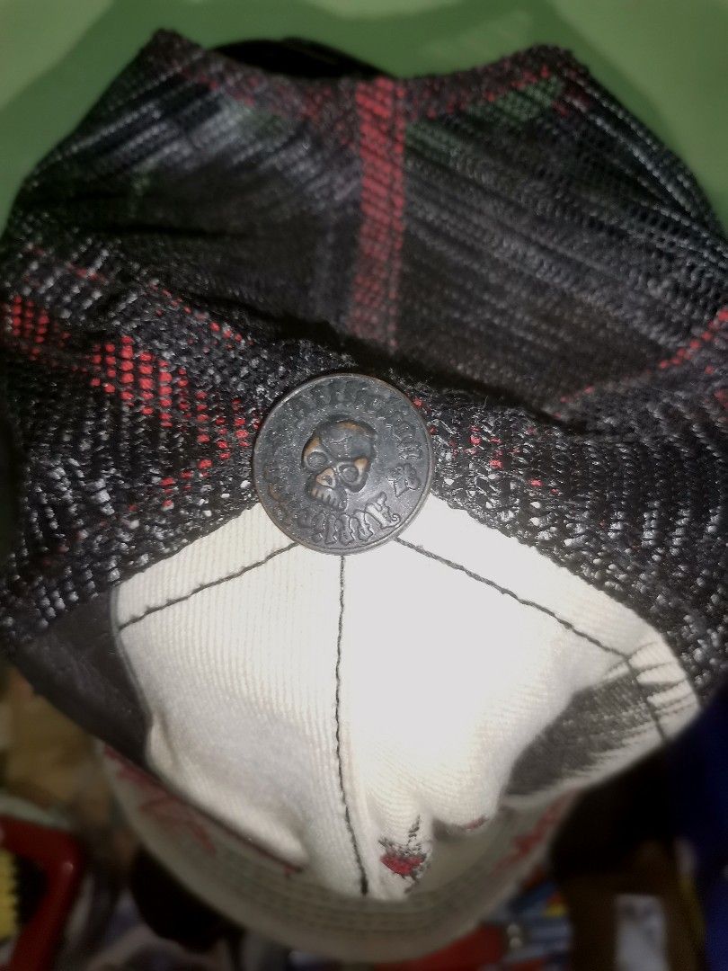 Affliction Cap (Category: Caps & Hats) located in Caloocan City. Submitted by psychen09 (Listing ID 1381479803, Image 2). Description: OFF Affliction Cap Flaws in brim part ₱150.