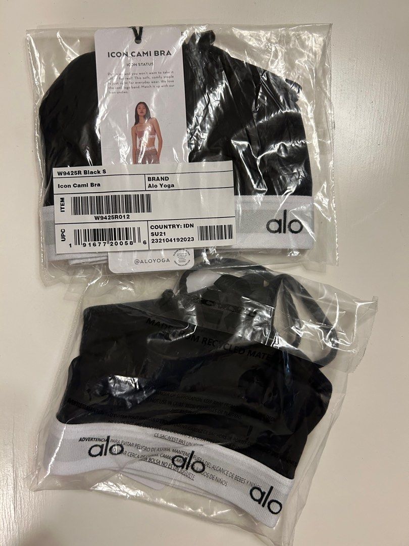 Alo Yoga Icon Cami Bra (Category: Activewear) located in Angeles City. Submitted by mycl0set (Listing ID 1381519131, Image 2). Description: 2 Black 1 White - not in photo.