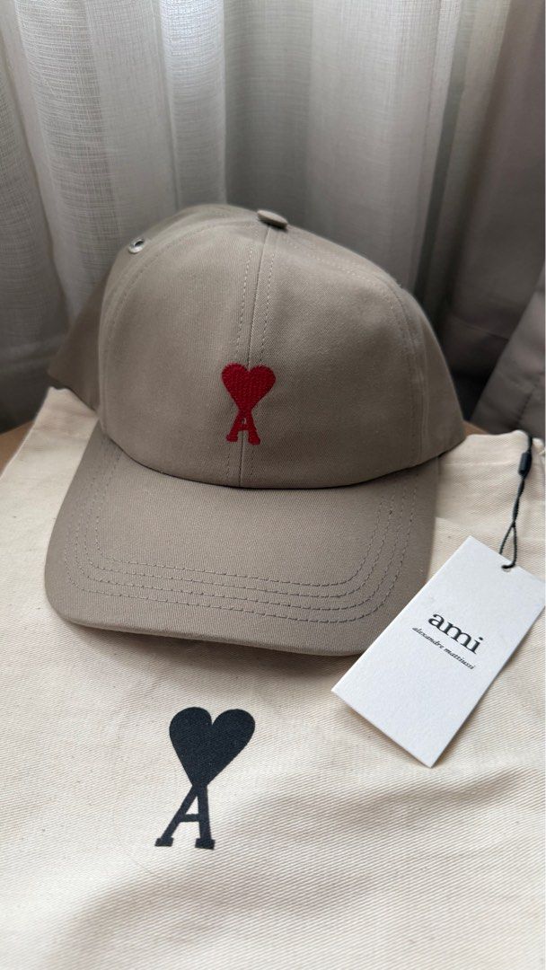AMI Embroidery cap (Category: Hats & Beanies) located in Pasig City. Submitted by sheilaaa.m (Listing ID 1381480639, Image 2). Description: .