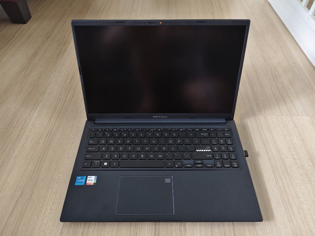 ASUS Vivobook Laptop - Black63221273242754111