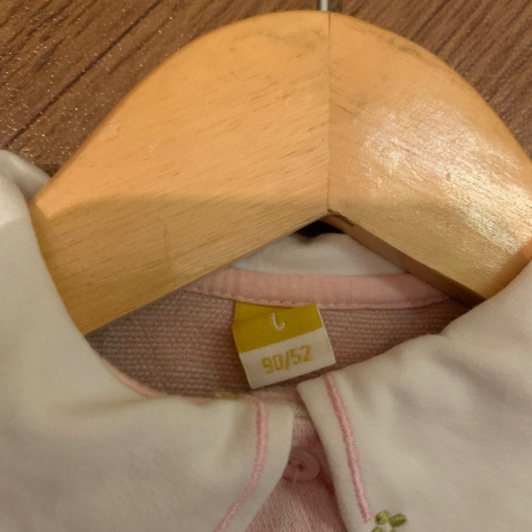 Atasan moi (Kategori: Baju Bayi) berada di Pontianak. Dikirim oleh lemarihanin (ID iklan 1381661200, Gambar 3). Deskripsi: Atasan moi cari jodoh tag 90.