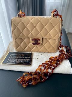 (Category: ) located in . Submitted by belleluxurybrand (Listing ID 1381573331, Image 1). Description: .