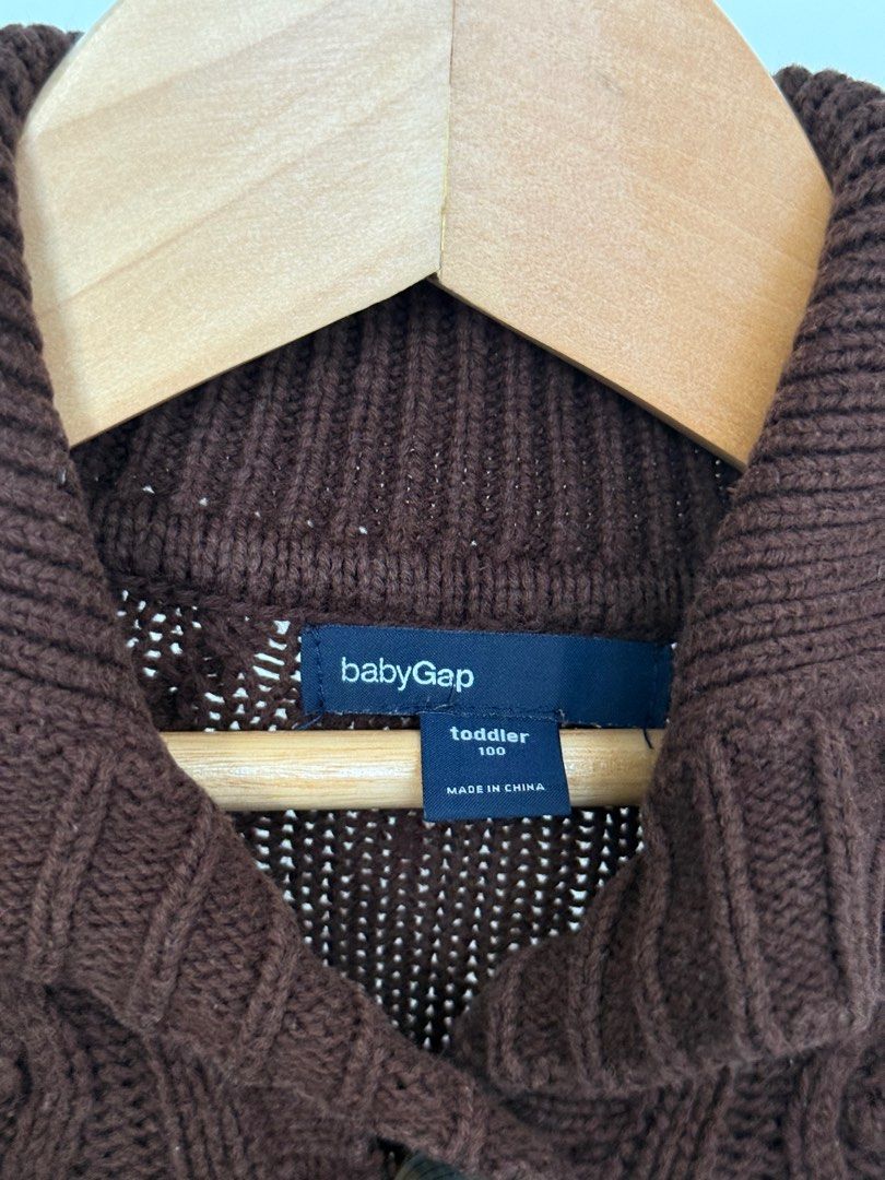 Baby GAP knitted blouse (Category: Babies & Kids Fashion) located in Shah Alam. Submitted by ailhadadnama (Listing ID 1381579135, Image 2). Description: Size 100 Price is fixed and excluding postage Self pick up : Shah Alam Sek9.
