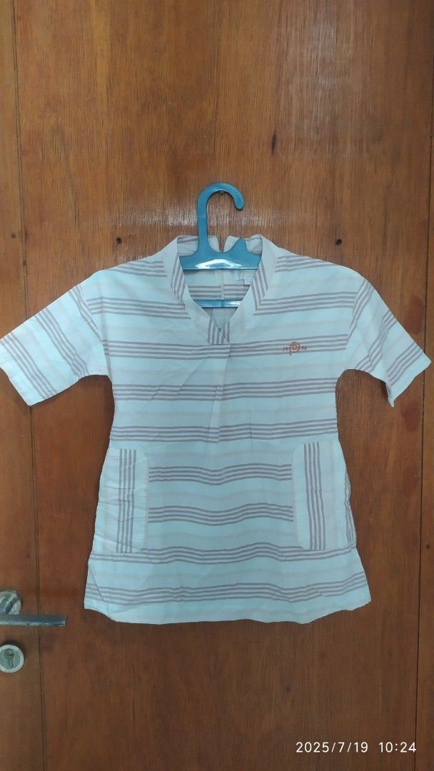 Baju anak cewe murah (Kategori: 4 hingga 7 tahun) berada di Jakarta Barat. Dikirim oleh ndshop10031039 (ID iklan 1381500898, Gambar 3). Deskripsi: masing2 beda ukuran bs chat utk detail ya TP buat anak 3-5 thn.